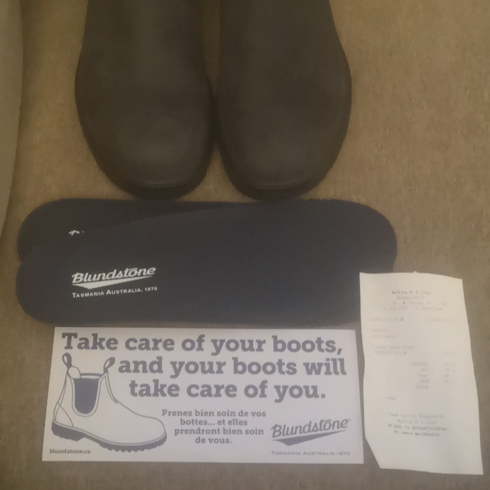 Blundstone premium leather boots